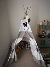 Load image into Gallery viewer, Felt Initial Pennant