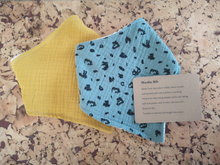 Load image into Gallery viewer, Muslin and Bamboo Bibs