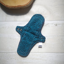 Load image into Gallery viewer, Cloth Pads (CSP) Sanitary Towels Reusable Washable Feminine Hygiene