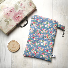 Load image into Gallery viewer, Super Saver sanitary pad bundle