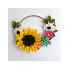 Load image into Gallery viewer, Sunflower Floral Wreath