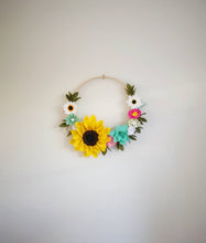 Load image into Gallery viewer, Large Felt Floral Wreath