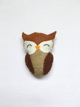 Load image into Gallery viewer, Woodland Felt Baby Mobile