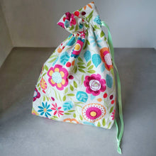 Load image into Gallery viewer, Toiletry/ Make Up Bag