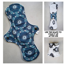 Load image into Gallery viewer, Cloth Sanitary Pad Starter Pack