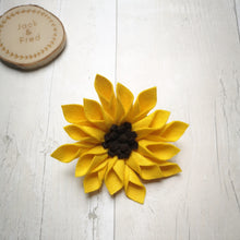 Load image into Gallery viewer, Felt Sunflower Magnet