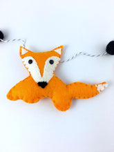 Load image into Gallery viewer, Felt Fox Garland